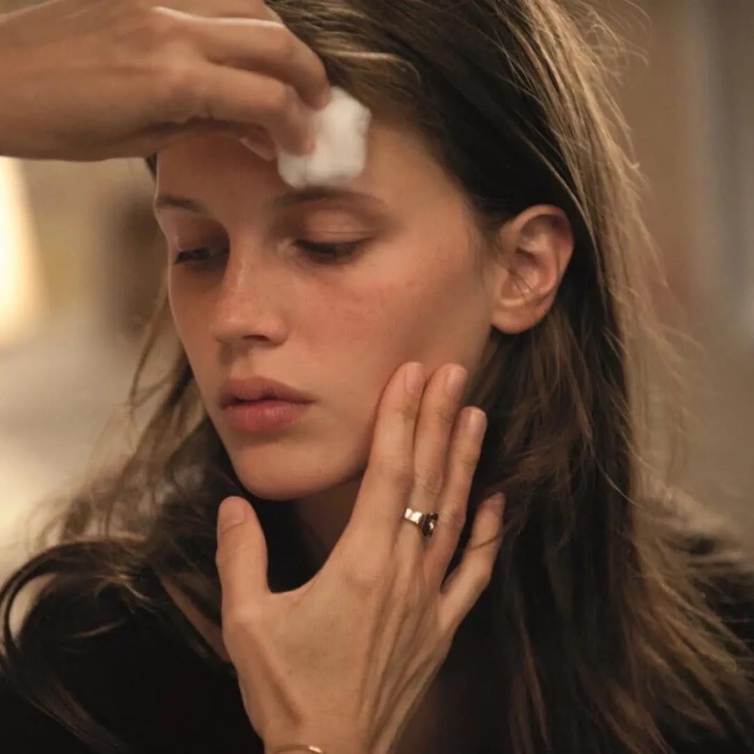 6686体育app银牌作者Hadassah