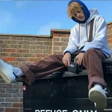 6686体育app特邀作者玉砌似画染