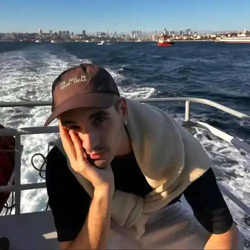 6686体育app铜牌作者繁花散尽