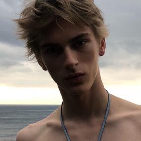 6686体育app官方作者Benedict